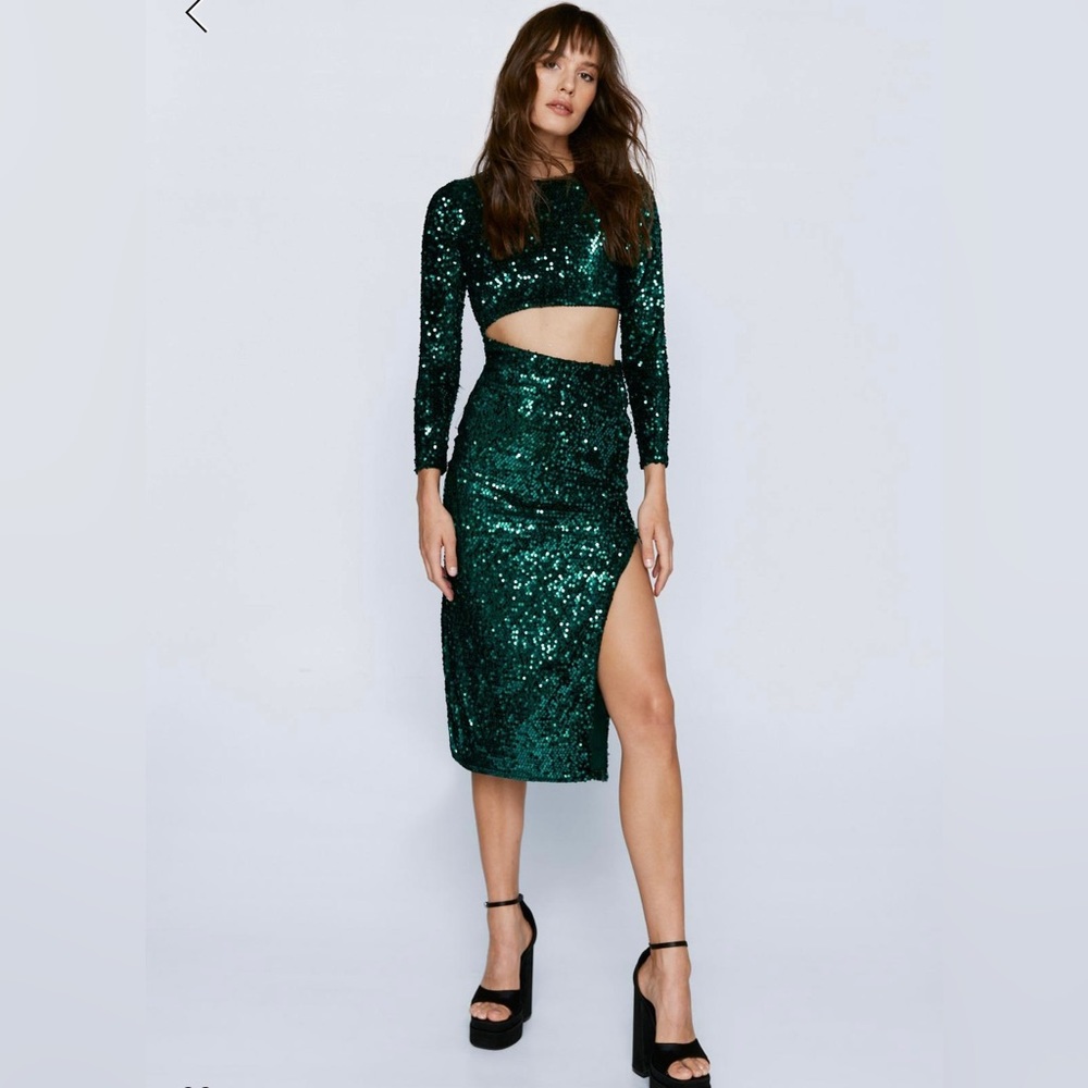 Petite Velvet Sequin Long Sleeve Cut Out Maxi Dress